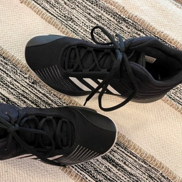 Adidas Men's LVL 029002 Black/White Cloud Foam Basketball Shoes Size 6.5 - Picture 2 of 5